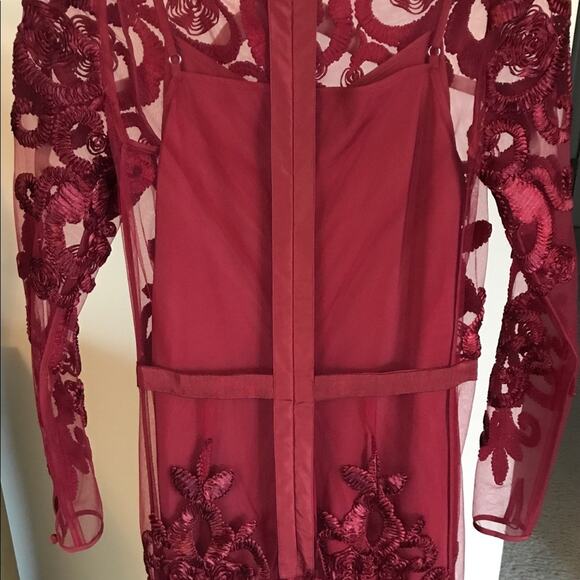 Tamar Burgundy lace gown size 8 NWOT - Picture 8 of 9